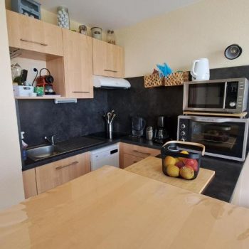 appartement julie vacances - pamplemousse avec vue mer - piscine - balcon - location weekend vacances - st jean (3)